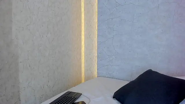 aprilalen online show from 02/12/25, 06:51