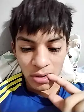 Snapshot of cachondo777t chatting on 12/16/25, 11:15 cachondo777t online show from 12/16/25, 11:15