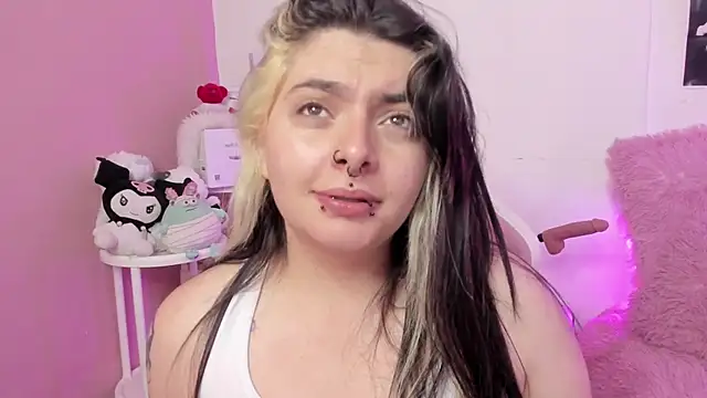 Snapshot of Sachi_Meow chatting on 02/15/26, 01:52 Sachi Meow online show from 02/15/26, 01:52