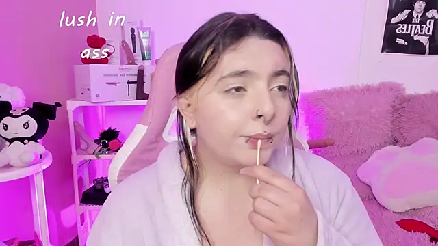 Snapshot of Sachi_Meow chatting on 02/16/26, 07:10 Sachi Meow online show from 02/16/26, 07:10