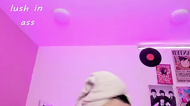 Snapshot of Sachi_Meow chatting on 02/17/26, 07:20 Sachi Meow online show from 02/17/26, 07:20