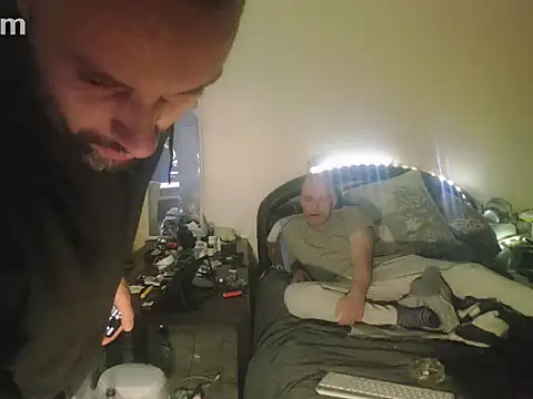 Snapshot of Terizizz chatting on 04/09/26, 02:22 Terizizz online show from 04/09/26, 02:22