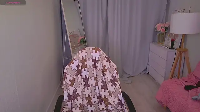 LovelyJessie online show from 04/30/26, 02:01
