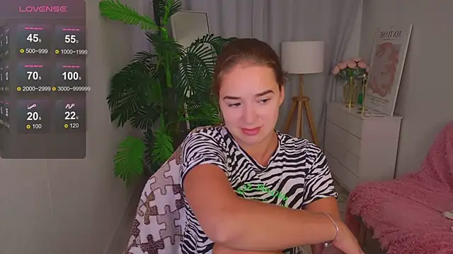 LovelyJessie online show from 06/23/26, 01:53