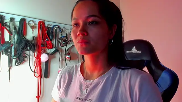 Snapshot of scarlet-kennedy98 chatting on 04/20/26, 08:32 scarlet-kennedy98 online show from 04/20/26, 08:32