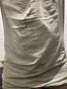 Snapshot of vanho29 chatting on 03/27/26, 07:58 vanho29 online show from 03/27/26, 07:58