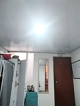 Julieta Wall  online show from 03/02/25, 10:27