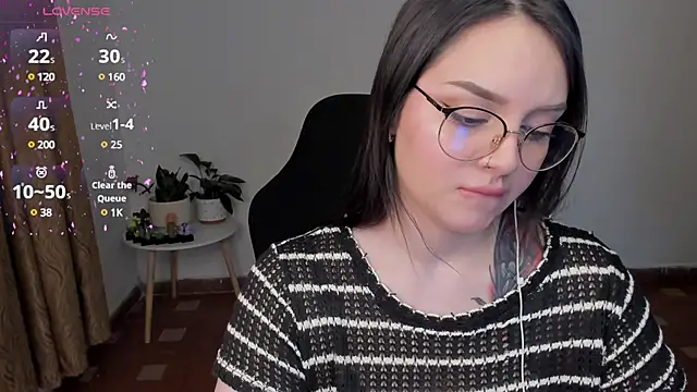 Snapshot of anaveleeez chatting on 01/16/25, 04:17 anaveleeez online show from 01/16/25, 04:17