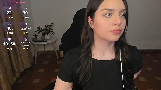 Snapshot of anaveleeez chatting on 03/14/25, 04:54 anaveleeez online show from 03/14/25, 04:54