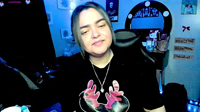 Snapshot of Luise_Meyrink chatting on 03/06/25, 03:13 Luise Meyrink online show from 03/06/25, 03:13