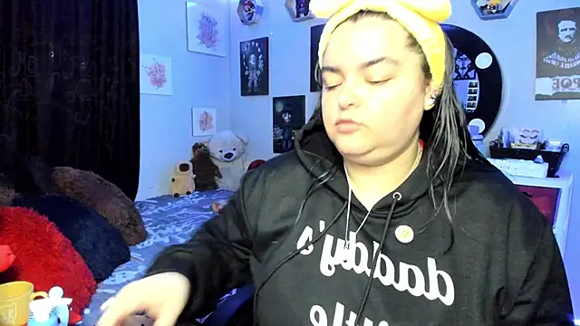 Snapshot of Luise_Meyrink chatting on 11/20/25, 03:07 Luise Meyrink online show from 11/20/25, 03:07