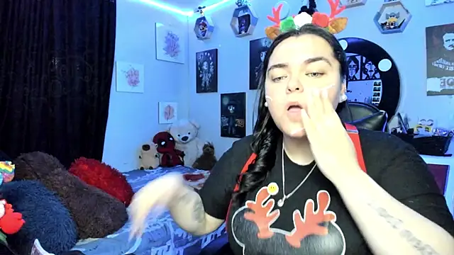 Snapshot of Luise_Meyrink chatting on 12/03/25, 02:52 Luise Meyrink online show from 12/03/25, 02:52