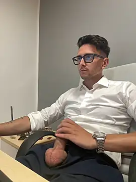 masterboss  online show from 09/15/25, 11:32