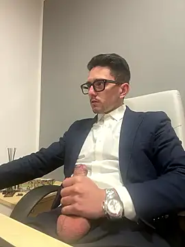 Snapshot of masterboss_ chatting on 01/09/26, 12:41 masterboss online show from 01/09/26, 12:41