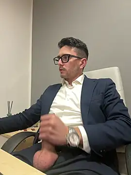 Snapshot of masterboss_ chatting on 03/05/26, 01:18 masterboss online show from 03/05/26, 01:18