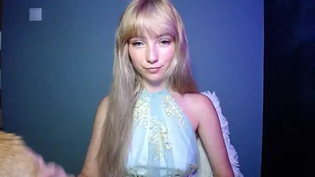 LuciaYoung online show from 09/09/25, 06:24