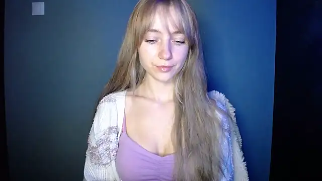 LuciaYoung online show from 10/15/25, 06:30