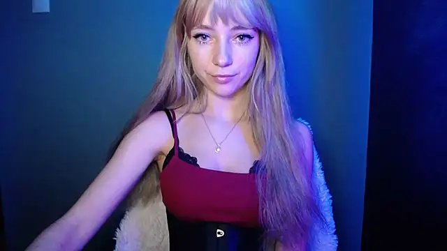 LuciaYoung online show from 10/24/25, 06:32