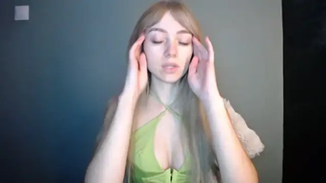 LuciaYoung online show from 01/11/26, 07:30