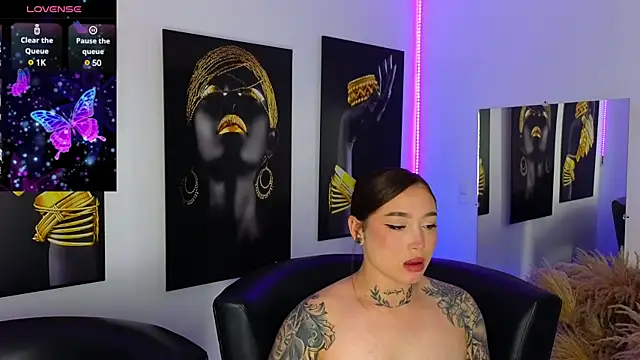 Snapshot of _brenna_hanson chatting on 01/17/25, 08:22 brenna hanson online show from 01/17/25, 08:22