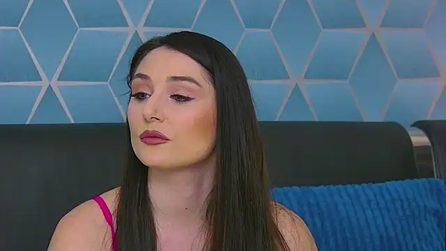 Snapshot of KassieWeins chatting on 11/30/25, 08:02 KassieWeins online show from 11/30/25, 08:02