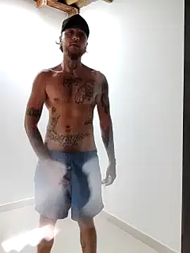 Snapshot of raymon616 chatting on 03/20/25, 11:38 raymon616 online show from 03/20/25, 11:38