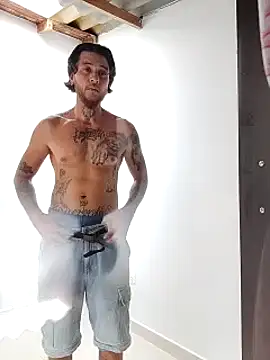 Snapshot of raymon616 chatting on 03/20/25, 03:14 raymon616 online show from 03/20/25, 03:14