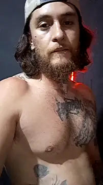 Snapshot of raymon616 chatting on 10/23/25, 02:33 raymon616 online show from 10/23/25, 02:33