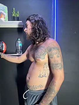 Snapshot of raymon616 chatting on 03/07/26, 10:18 raymon616 online show from 03/07/26, 10:18