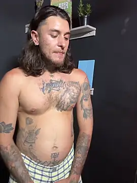 Snapshot of raymon616 chatting on 03/22/26, 02:37 raymon616 online show from 03/22/26, 02:37