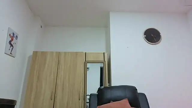 Issa Km  online show from 03/15/26, 12:05