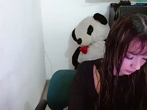 Snapshot of _annie_rosse chatting on 04/15/26, 09:26 annie rosse online show from 04/15/26, 09:26