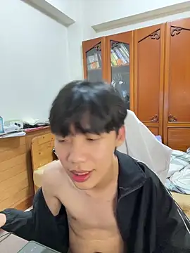 Snapshot of hihi0169 chatting on 12/15/24, 05:20 hihi0169 online show from 12/15/24, 05:20