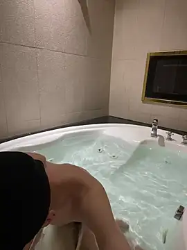 Snapshot of hihi0169 chatting on 02/01/25, 02:02 hihi0169 online show from 02/01/25, 02:02