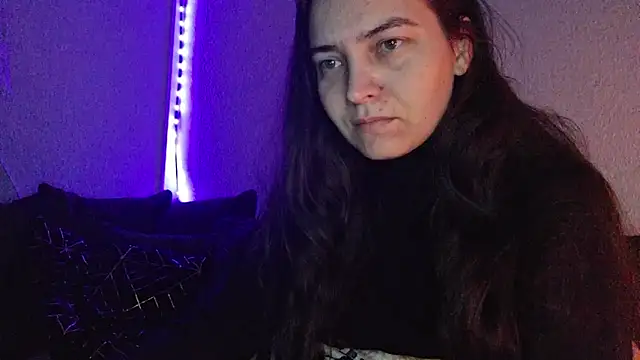 Cyndee Winter online show from 12/18/24, 05:42