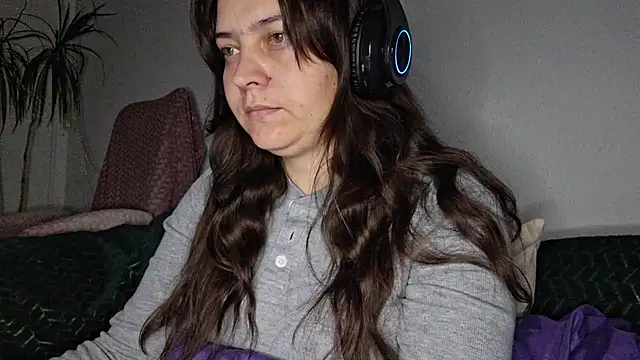 Cyndee Winter online show from 10/29/25, 06:31