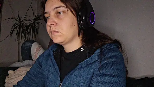 Cyndee Winter online show from 11/04/25, 05:12