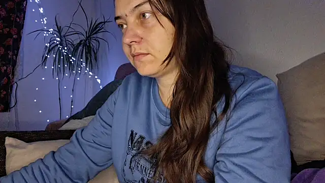 Cyndee Winter online show from 11/07/25, 04:40