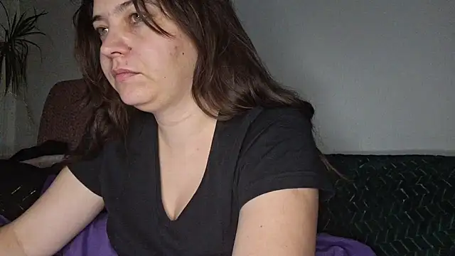 Cyndee Winter online show from 11/12/25, 09:25