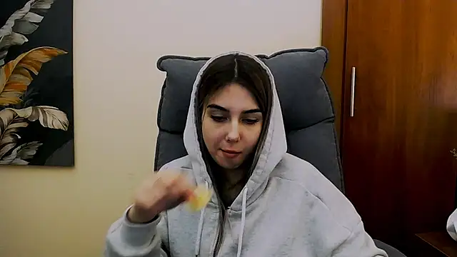 Lili magic online show from 02/11/25, 03:29