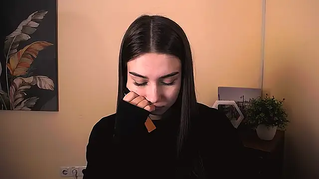 Lili magic online show from 10/16/25, 07:09