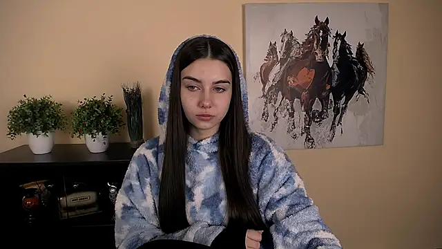 Lili magic online show from 11/21/25, 12:15