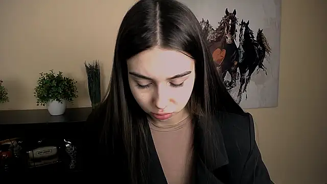 Lili magic online show from 12/15/25, 01:26