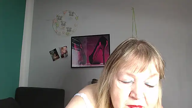 Blasflittchen online show from 11/24/25, 12:38