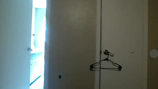 bella8769 online show from 02/25/26, 07:23