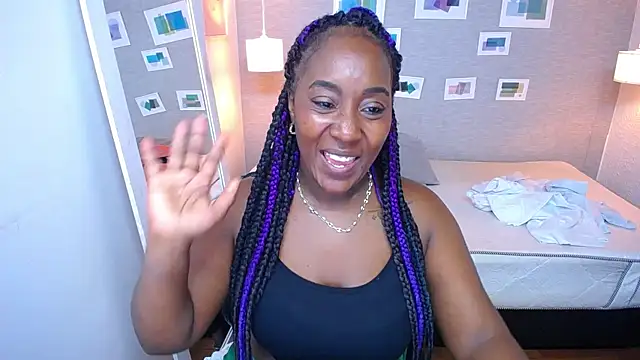 kiara evanss online show from 02/07/25, 08:20