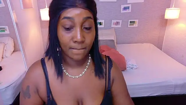 Snapshot of kiara_evanss chatting on 04/25/26, 12:24 kiara evanss online show from 04/25/26, 12:24