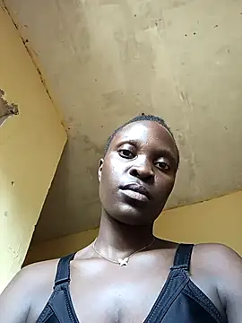 pretty amaal online show from 10/11/25, 02:37