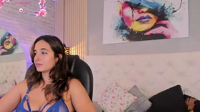 Snapshot of emma__smith1 chatting on 02/24/25, 03:53 emma smith1 online show from 02/24/25, 03:53