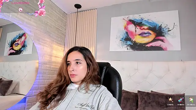 Snapshot of emma__smith1 chatting on 09/09/25, 12:15 emma smith1 online show from 09/09/25, 12:15